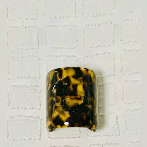 Tory Burch tortoise shell, cuff bracelet - Picture 3 of 3